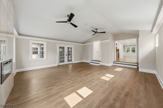 536 Spruce Ave, Garwood Boro, NJ 07027