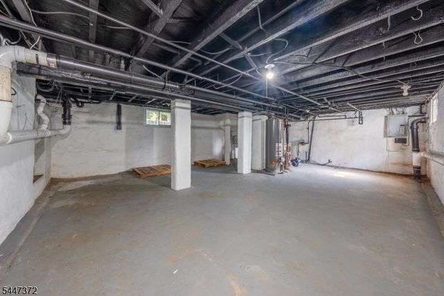 536 Spruce Ave, Garwood Boro, NJ 07027