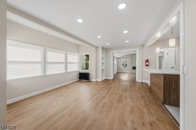 536 Spruce Ave, Garwood Boro, NJ 07027