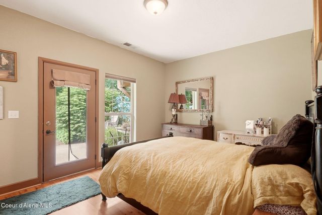 913 W Willow Lake LOOP, Coeur D'alene, ID 83815