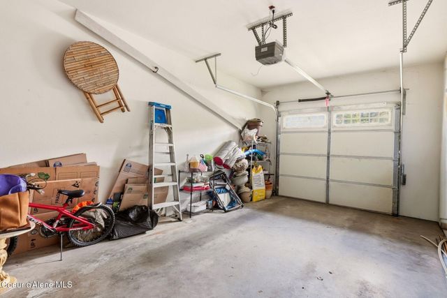 913 W Willow Lake LOOP, Coeur D'alene, ID 83815