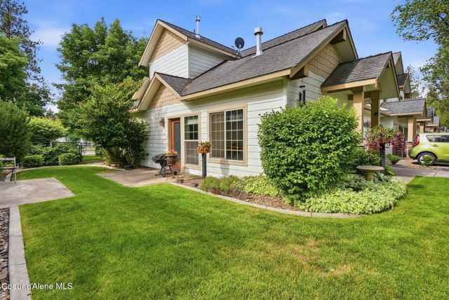 913 W Willow Lake LOOP, Coeur D'alene, ID 83815
