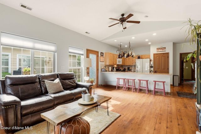 913 W Willow Lake LOOP, Coeur D'alene, ID 83815