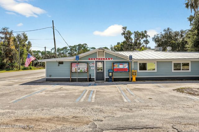 201 OAK Street, Welaka, FL 32189