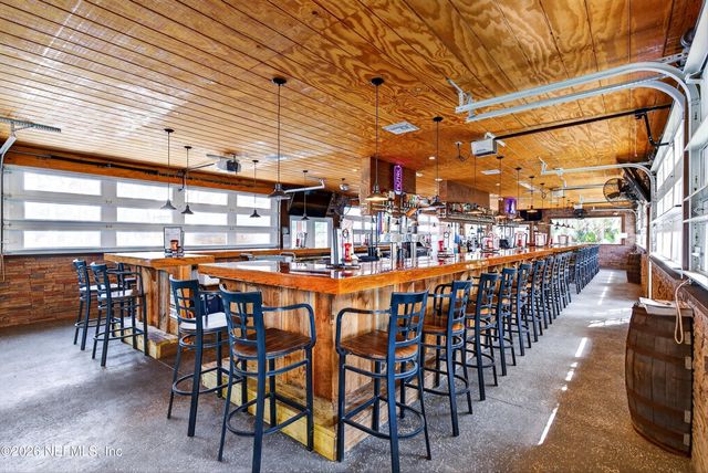 201 OAK Street, Welaka, FL 32189