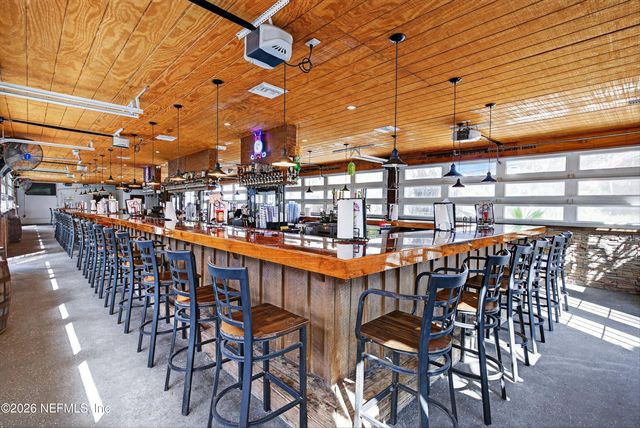 201 OAK Street, Welaka, FL 32189