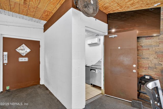 201 OAK Street, Welaka, FL 32189