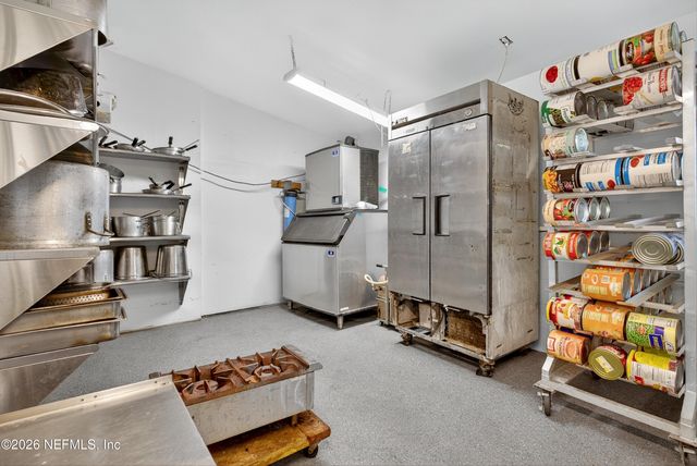 201 OAK Street, Welaka, FL 32189