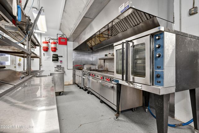 201 OAK Street, Welaka, FL 32189