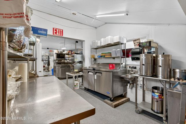 201 OAK Street, Welaka, FL 32189