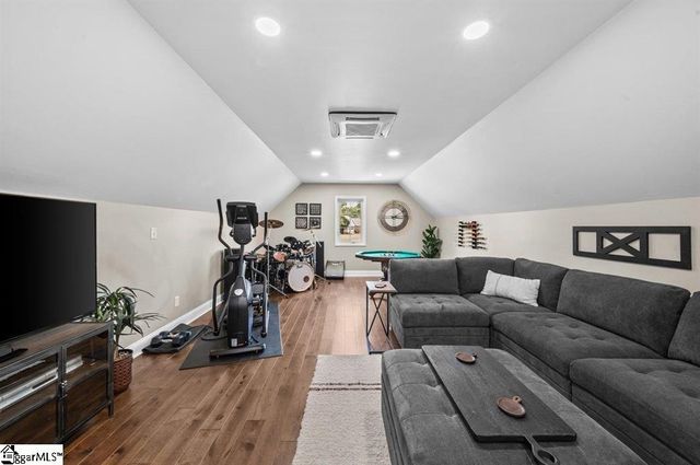 383 Island Green Lane, Inman, SC 29349