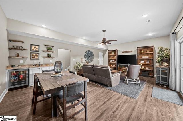 383 Island Green Lane, Inman, SC 29349