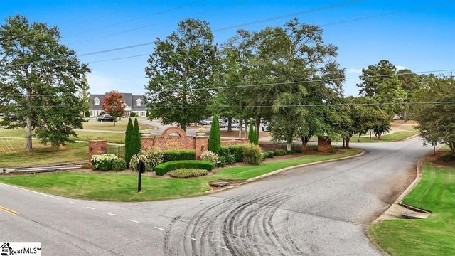 383 Island Green Lane, Inman, SC 29349