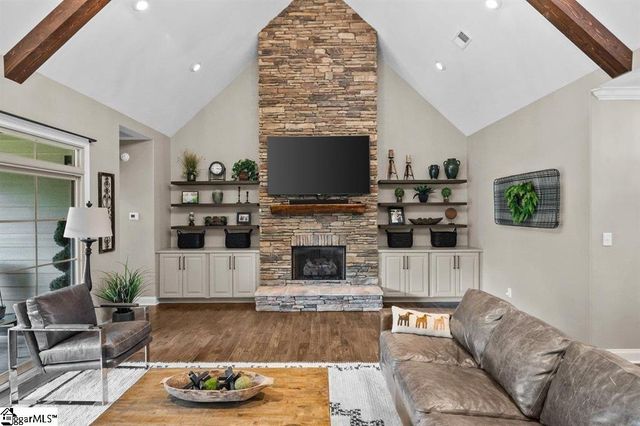 383 Island Green Lane, Inman, SC 29349