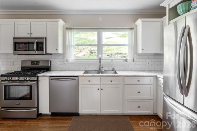 114 Cambridge Road, Asheville, NC 28804