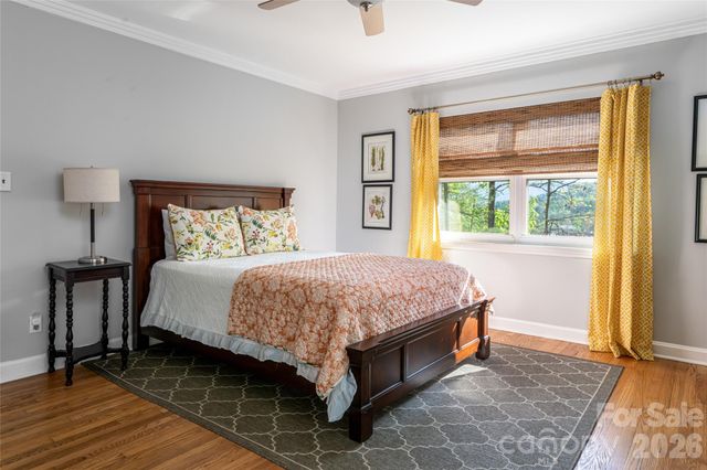 114 Cambridge Road, Asheville, NC 28804