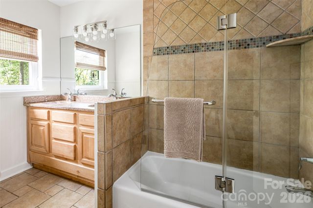 114 Cambridge Road, Asheville, NC 28804