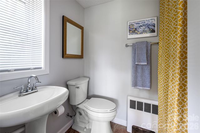 114 Cambridge Road, Asheville, NC 28804