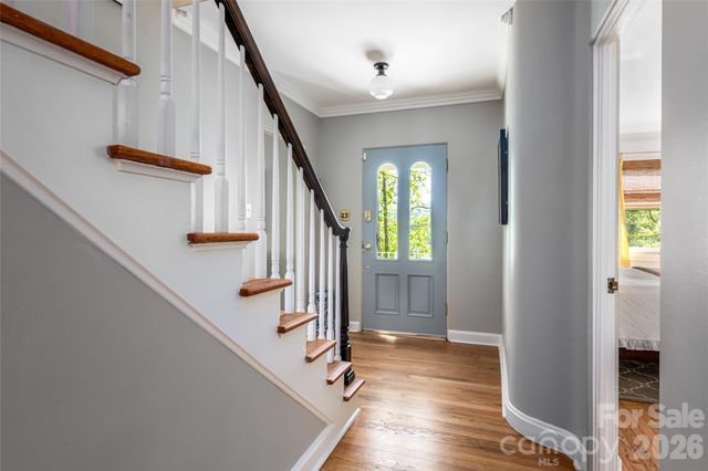 114 Cambridge Road, Asheville, NC 28804