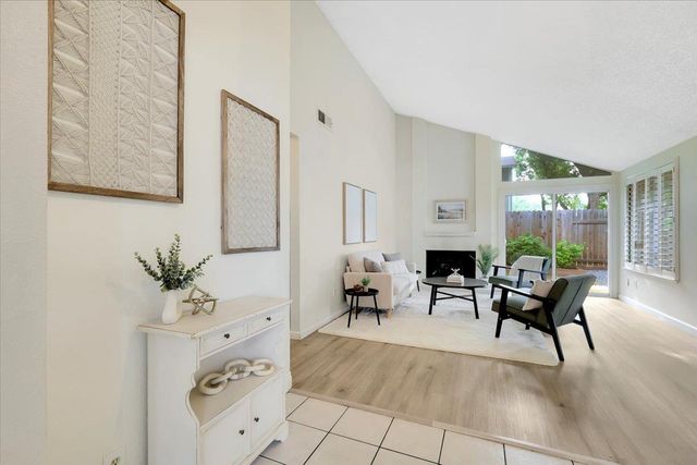 10570 Apple Grove Way, Rancho Cordova, CA 95670