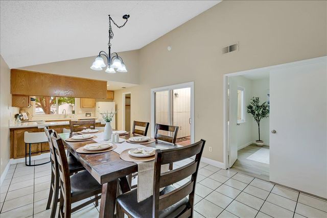 10570 Apple Grove Way, Rancho Cordova, CA 95670