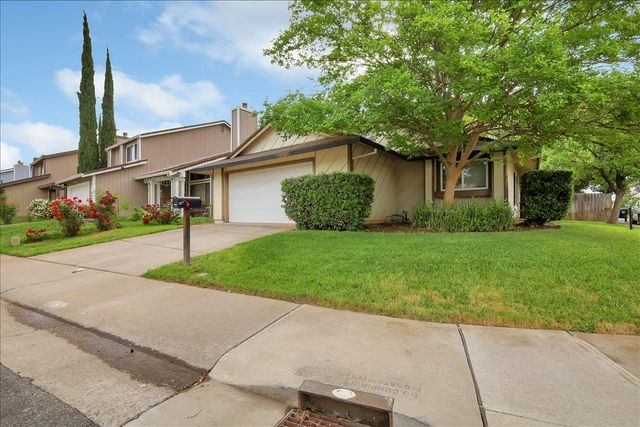 10570 Apple Grove Way, Rancho Cordova, CA 95670