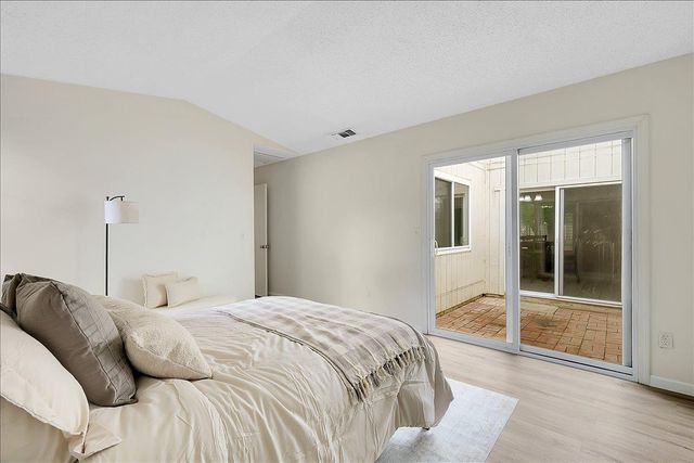 10570 Apple Grove Way, Rancho Cordova, CA 95670