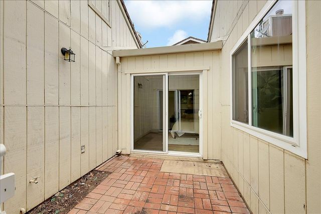 10570 Apple Grove Way, Rancho Cordova, CA 95670