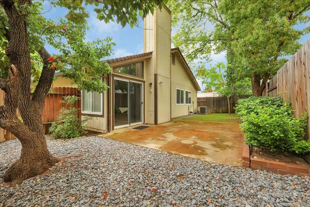 10570 Apple Grove Way, Rancho Cordova, CA 95670