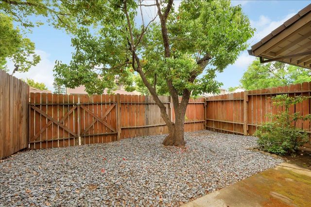 10570 Apple Grove Way, Rancho Cordova, CA 95670