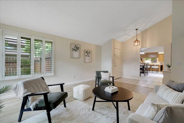 10570 Apple Grove Way, Rancho Cordova, CA 95670