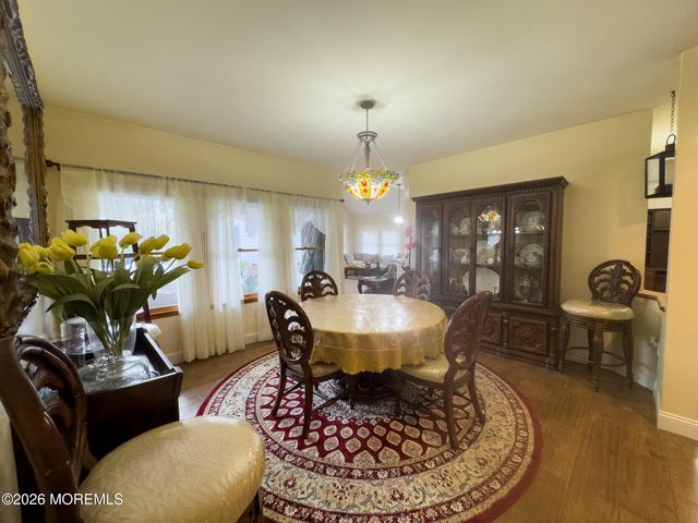 75 Cannon Boulevard, Jackson, NJ 08527