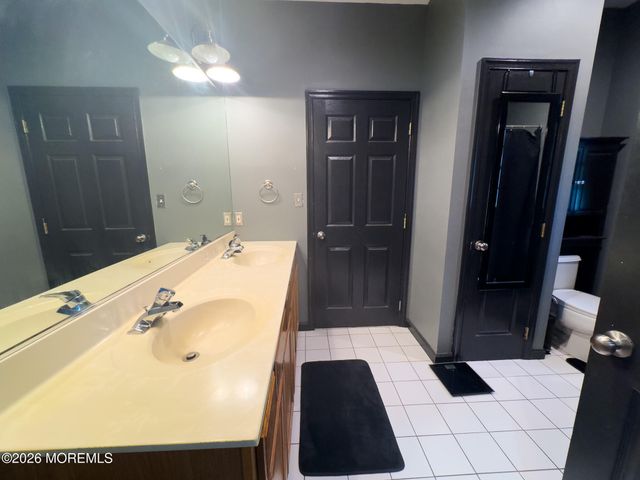 75 Cannon Boulevard, Jackson, NJ 08527