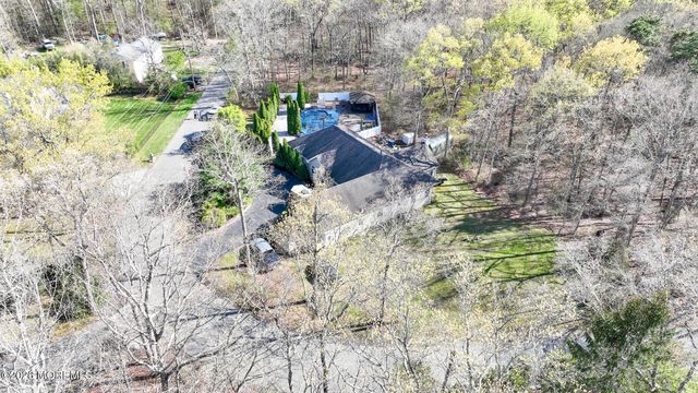 75 Cannon Boulevard, Jackson, NJ 08527