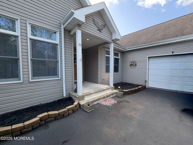 75 Cannon Boulevard, Jackson, NJ 08527