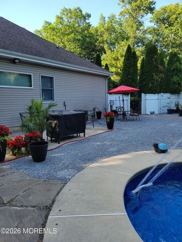75 Cannon Boulevard, Jackson, NJ 08527
