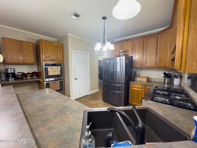 75 Cannon Boulevard, Jackson, NJ 08527