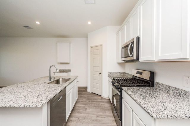 1811 Laguna Way, Richmond, TX 77469