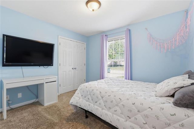 20903 W 224th Street, Spring Hill, KS 66083