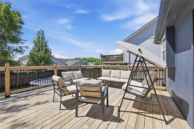 20903 W 224th Street, Spring Hill, KS 66083