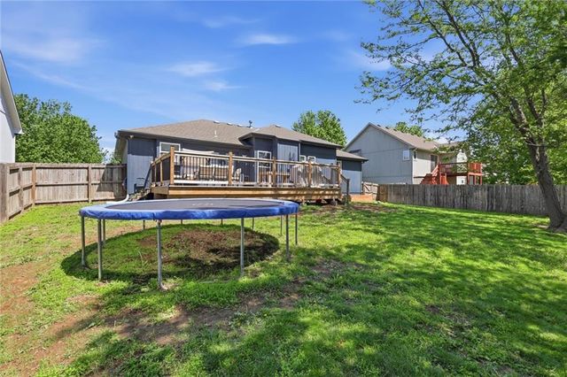 20903 W 224th Street, Spring Hill, KS 66083