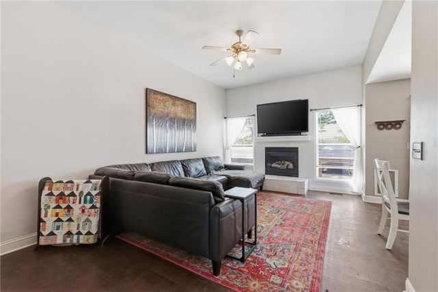 20903 W 224th Street, Spring Hill, KS 66083