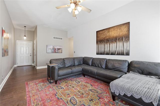 20903 W 224th Street, Spring Hill, KS 66083