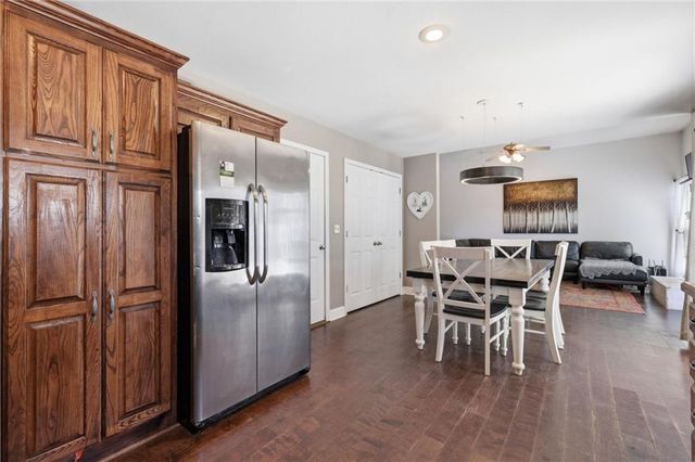 20903 W 224th Street, Spring Hill, KS 66083