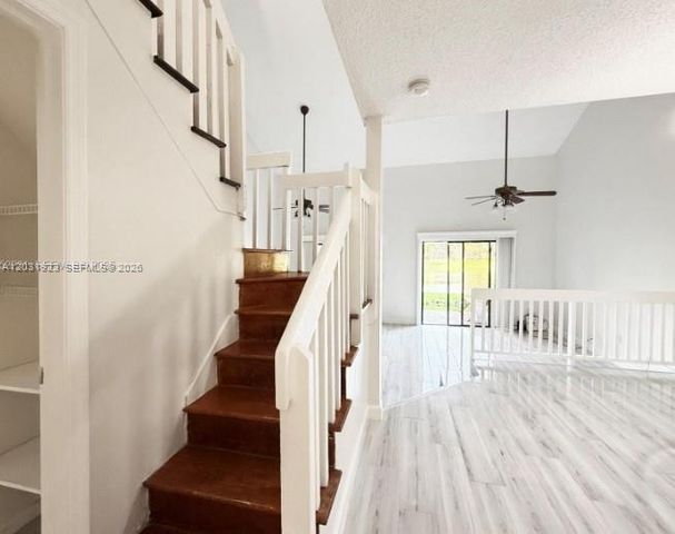 4182 S Pine Island Road, Davie, FL 33328