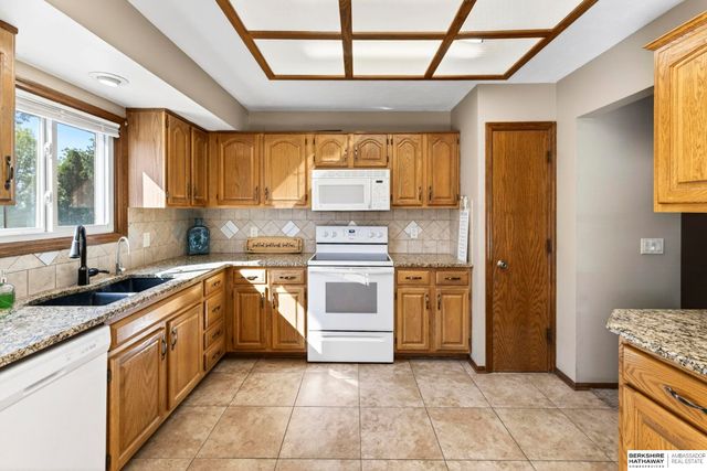 12803 Chandler Street, Omaha, NE 68138