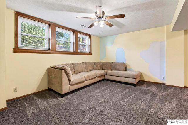 12803 Chandler Street, Omaha, NE 68138