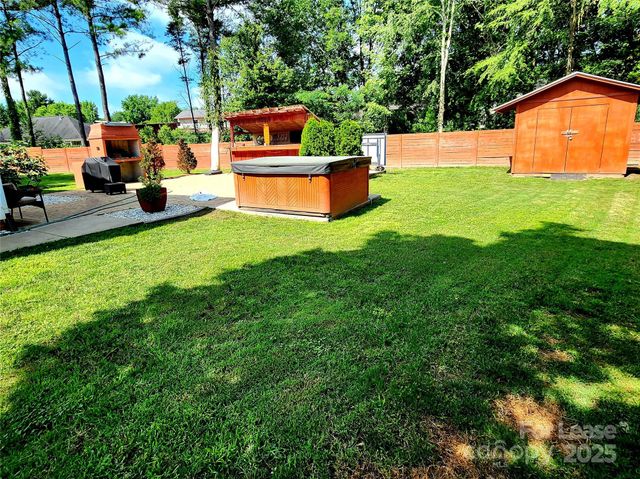 3108 Leicester Drive, Matthews, NC 28104