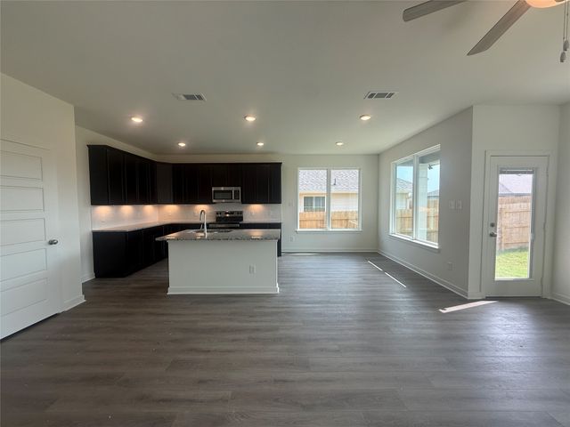 2905 Teasdale Road, Lorena, TX 76655