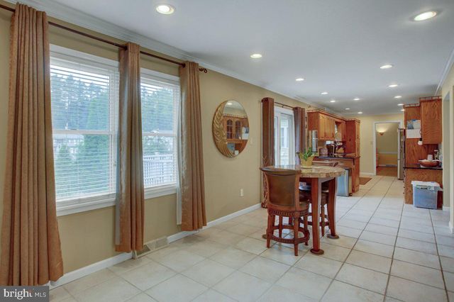 511 LARKSPUR LN, Chambersburg, PA 17202